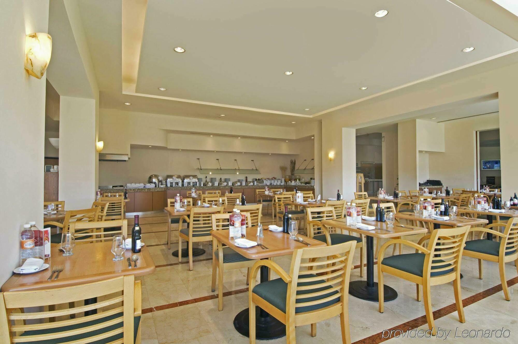 Fiesta Inn Tijuana Otay Aeropuerto Exterior photo